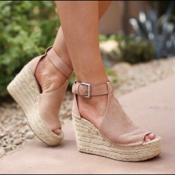Marc Fisher Annie Espadrille Wedge Shoes - Picture 9 of 9